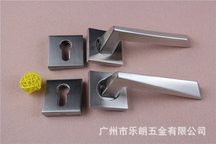 RLH-60 不銹鋼精鑄門把手、實(shí)心把手