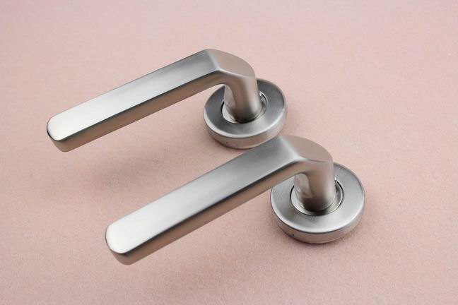 Made in China locking door lock with competitive door lock price